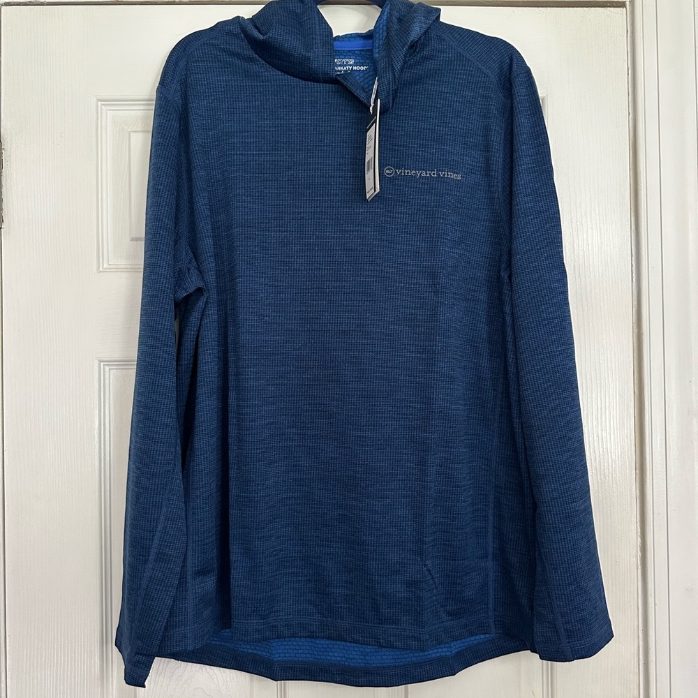 NWT Men’s Vineyard Vines Sankaty Performance Hoodie size Large